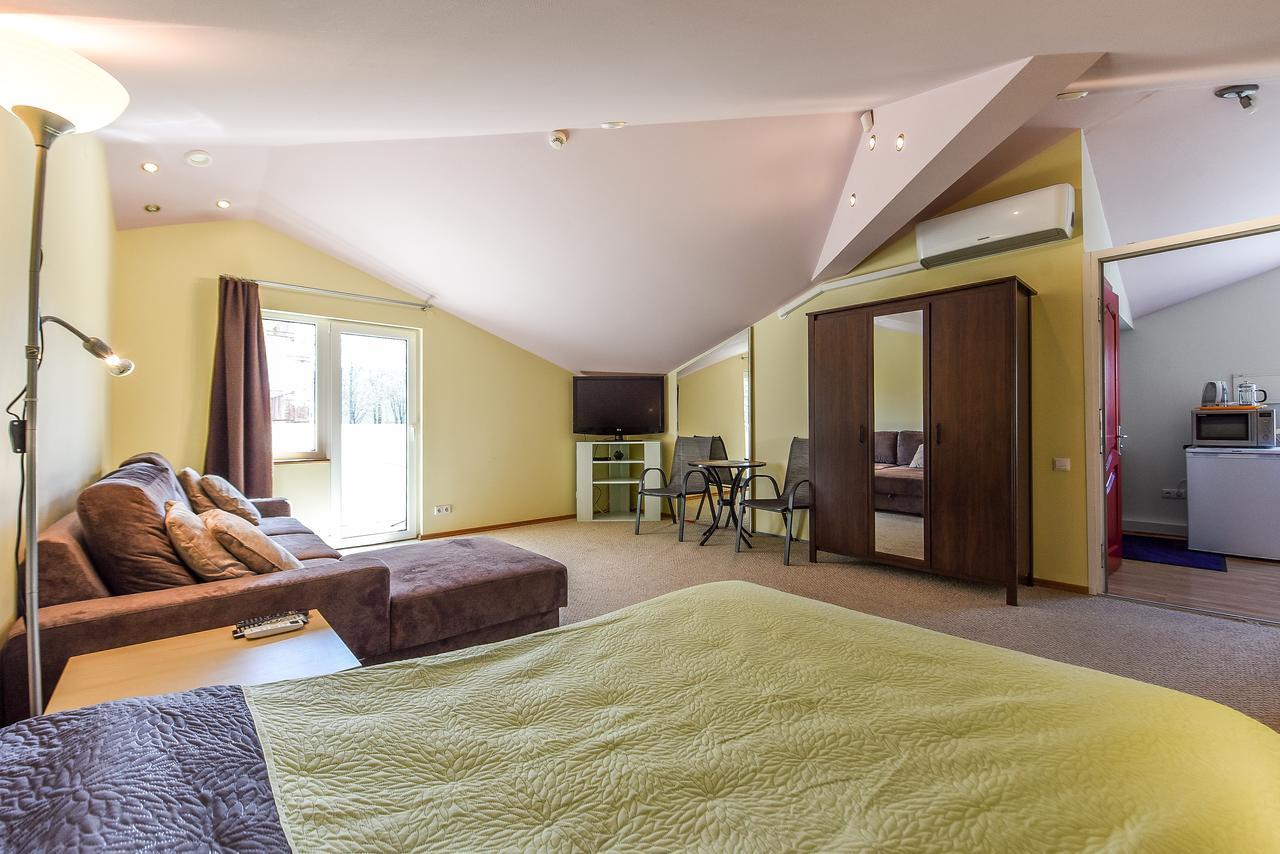 Zeliuga Apartments Паланга Экстерьер фото