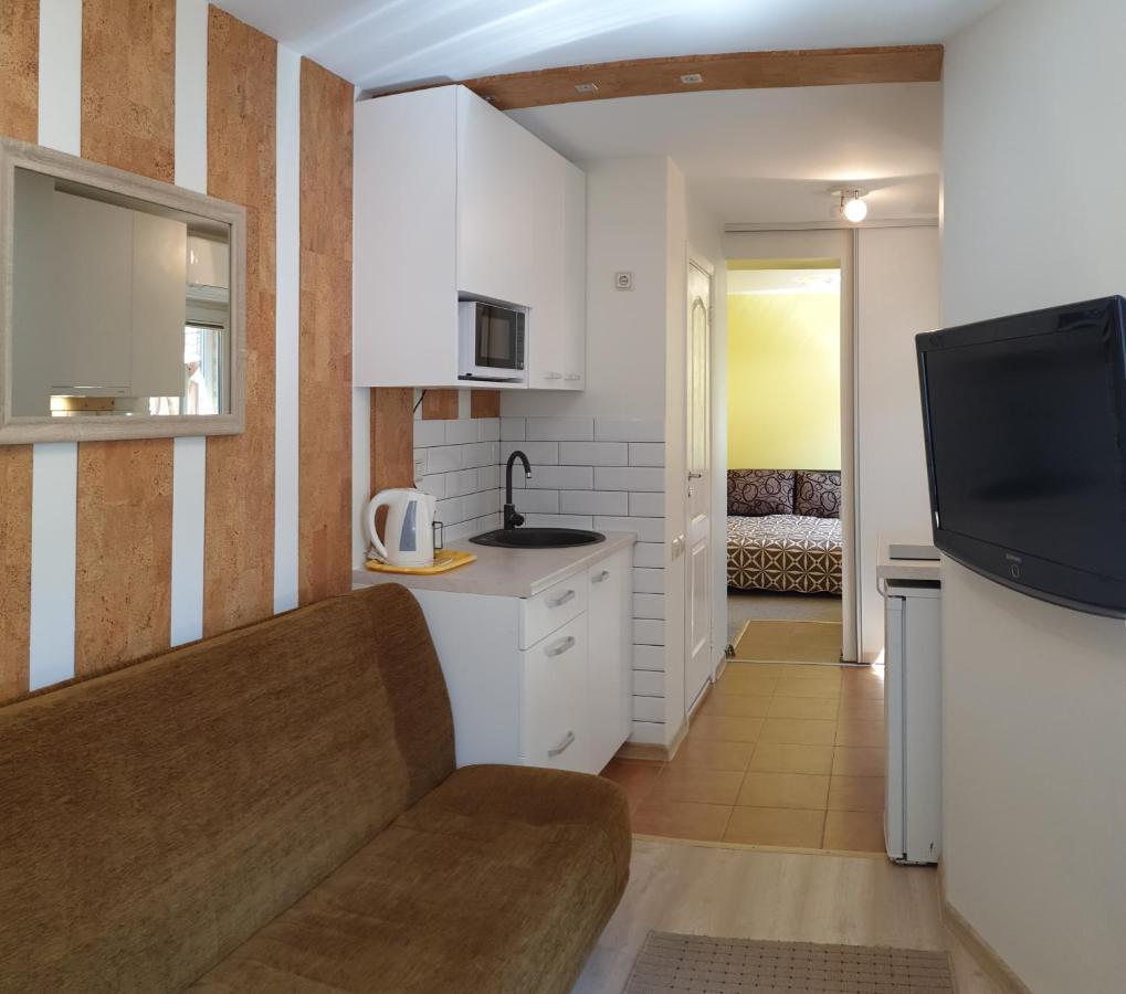 Zeliuga Apartments Паланга Экстерьер фото